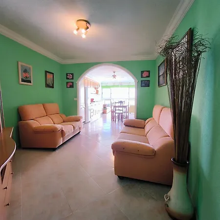 Paraiso De Tona דירה *